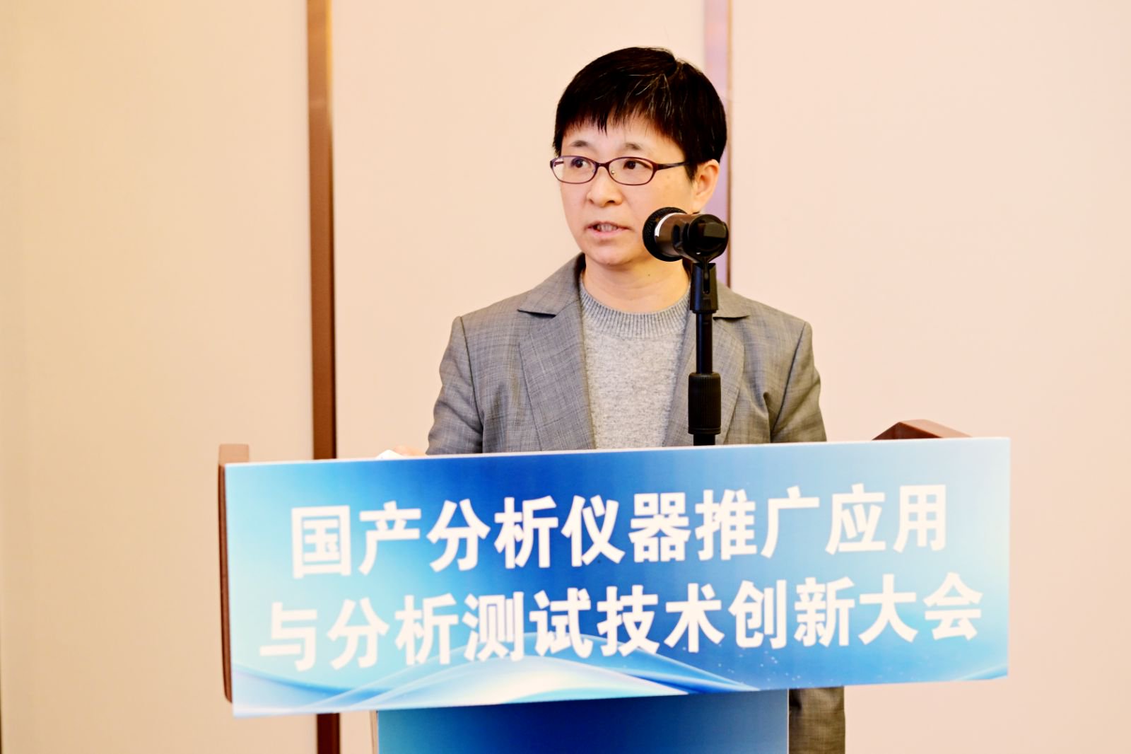 1762392554378072802.jpg 石利利2.jpg